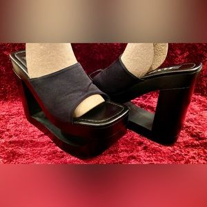 BNIB JANTE A5684 Platform Heels 
Size 10 Black